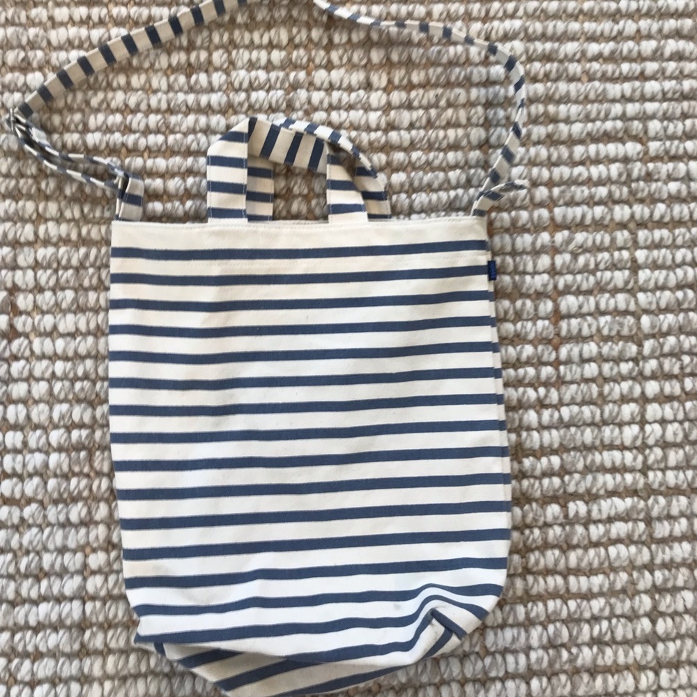 BAGGU Cross Body Bag